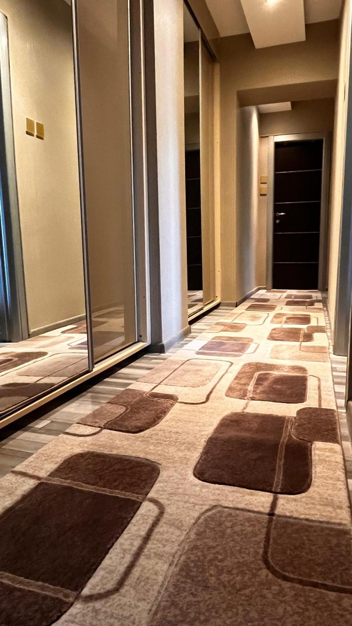 Luxury Apartamento Bucareste Exterior foto